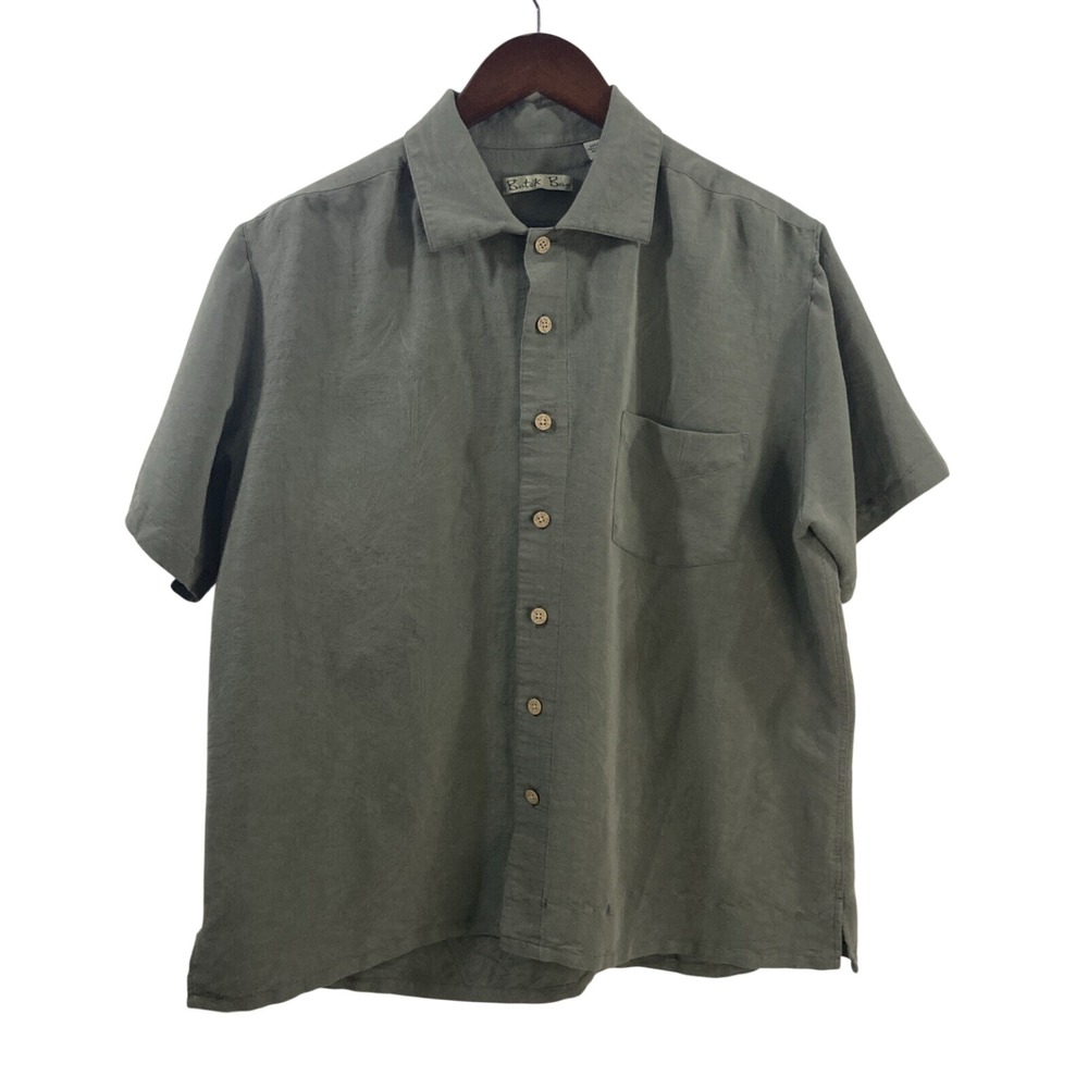 Batik Bay Women XL Green Button Up Shirt Short Sleeves pulled thread shown